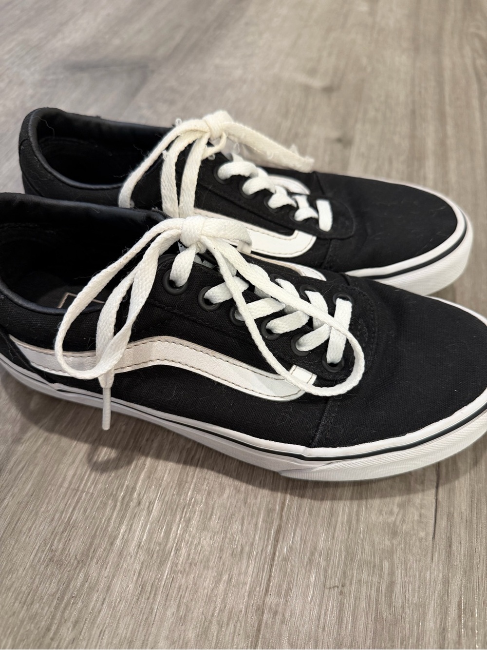 Vans Old Skool Sneakers in Black and White